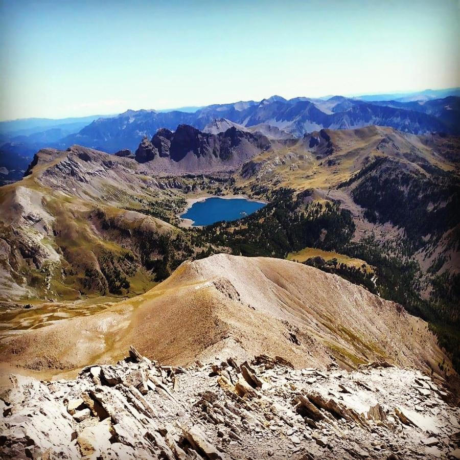 Eco-Hotel Et Yourtes Du Mercantour Guillaumes Bagian luar foto