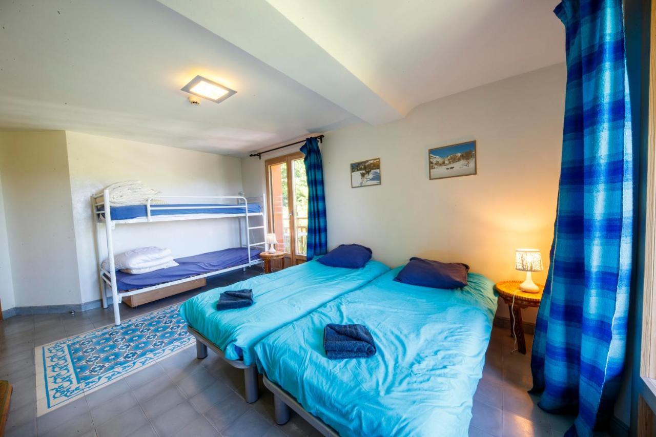 Eco-Hotel Et Yourtes Du Mercantour Guillaumes Bagian luar foto