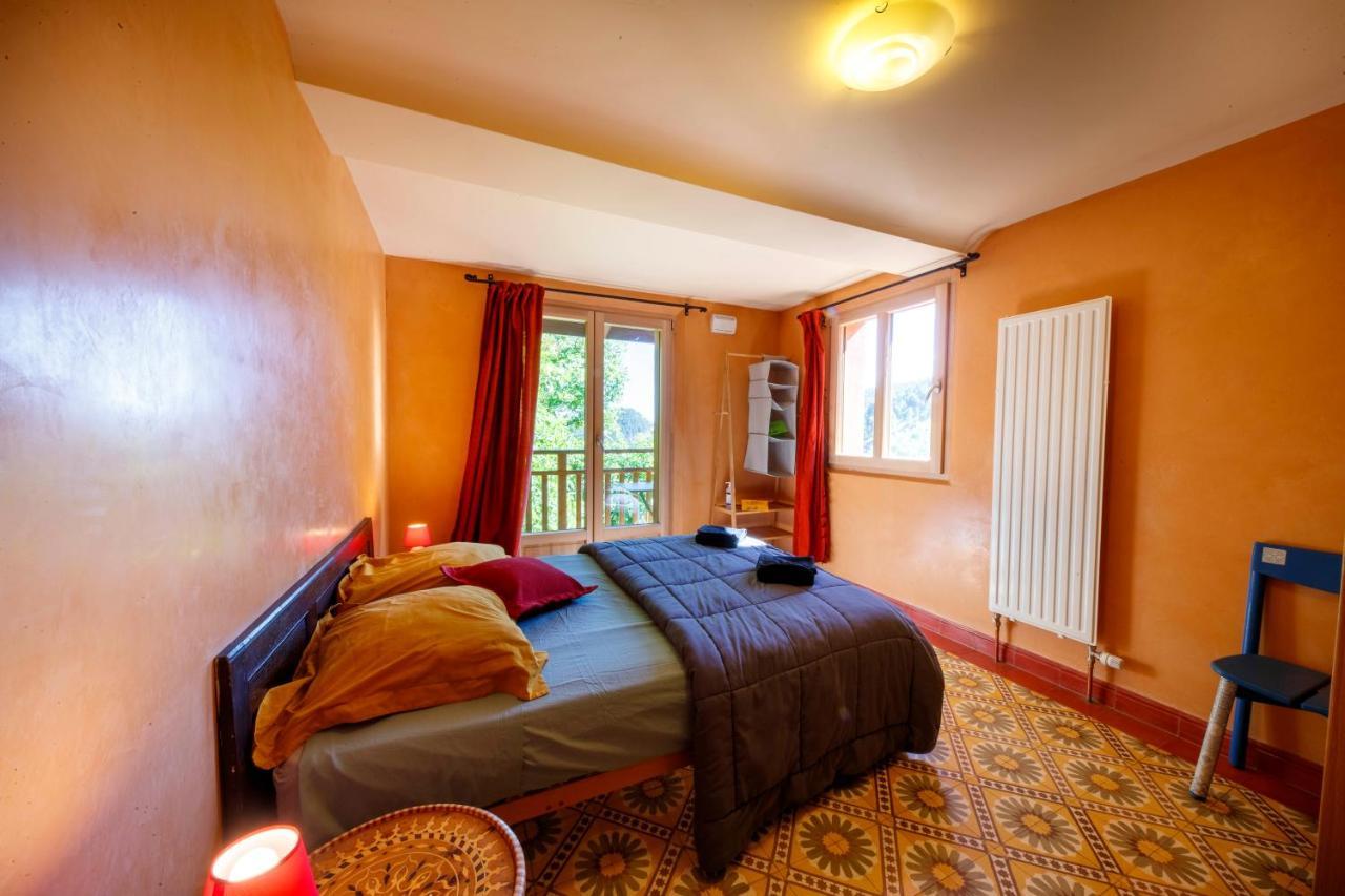 Eco-Hotel Et Yourtes Du Mercantour Guillaumes Bagian luar foto