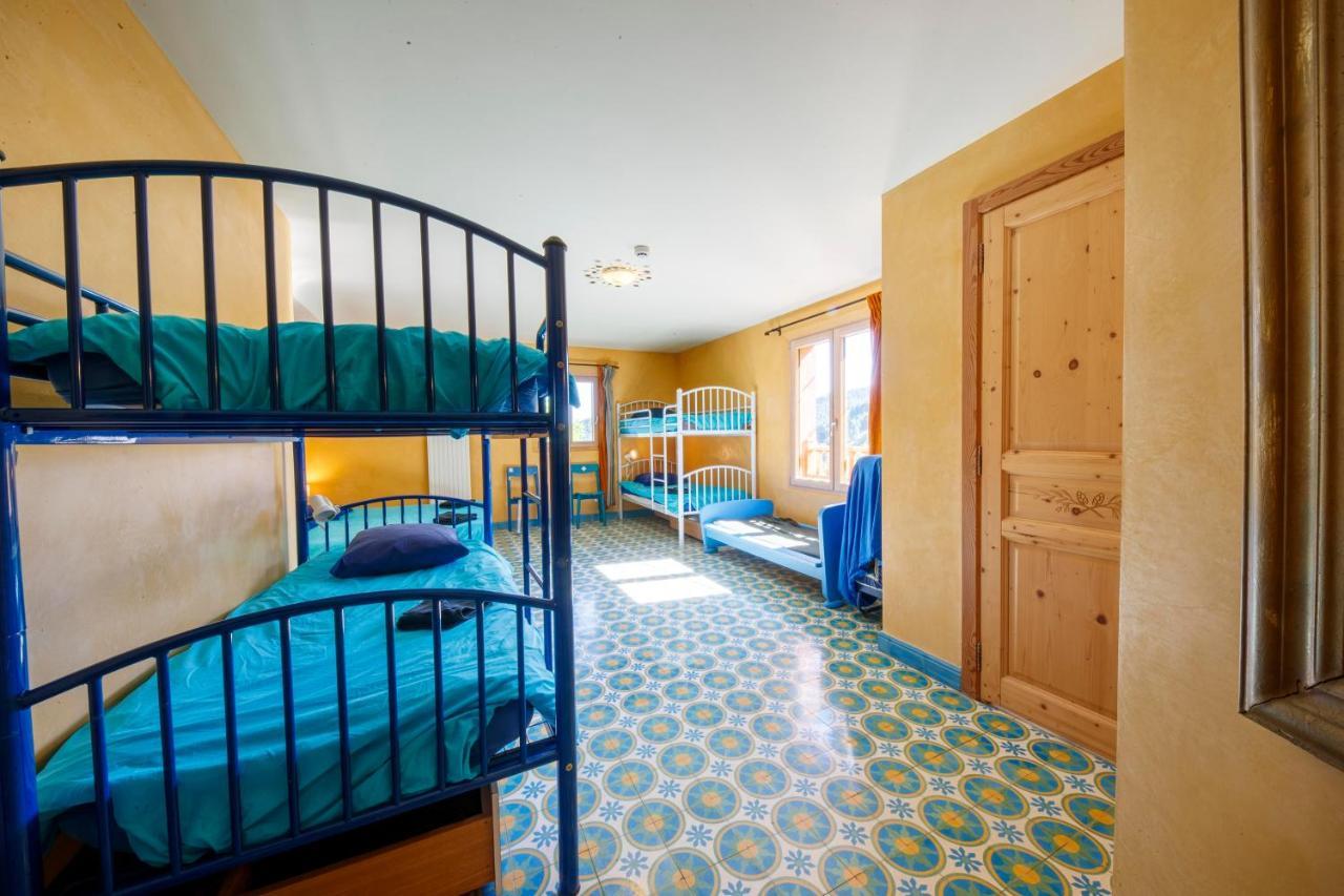 Eco-Hotel Et Yourtes Du Mercantour Guillaumes Bagian luar foto