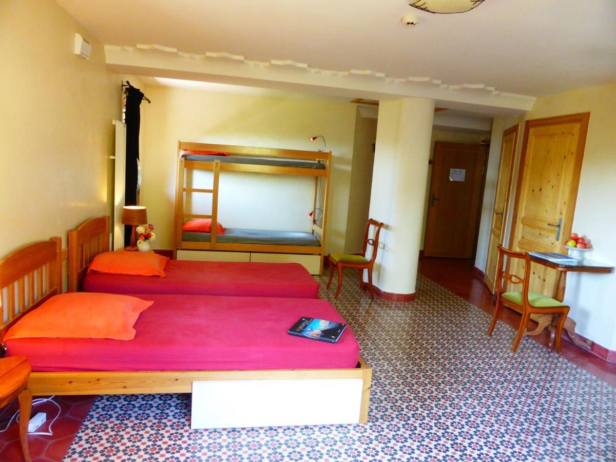 Eco-Hotel Et Yourtes Du Mercantour Guillaumes Bagian luar foto