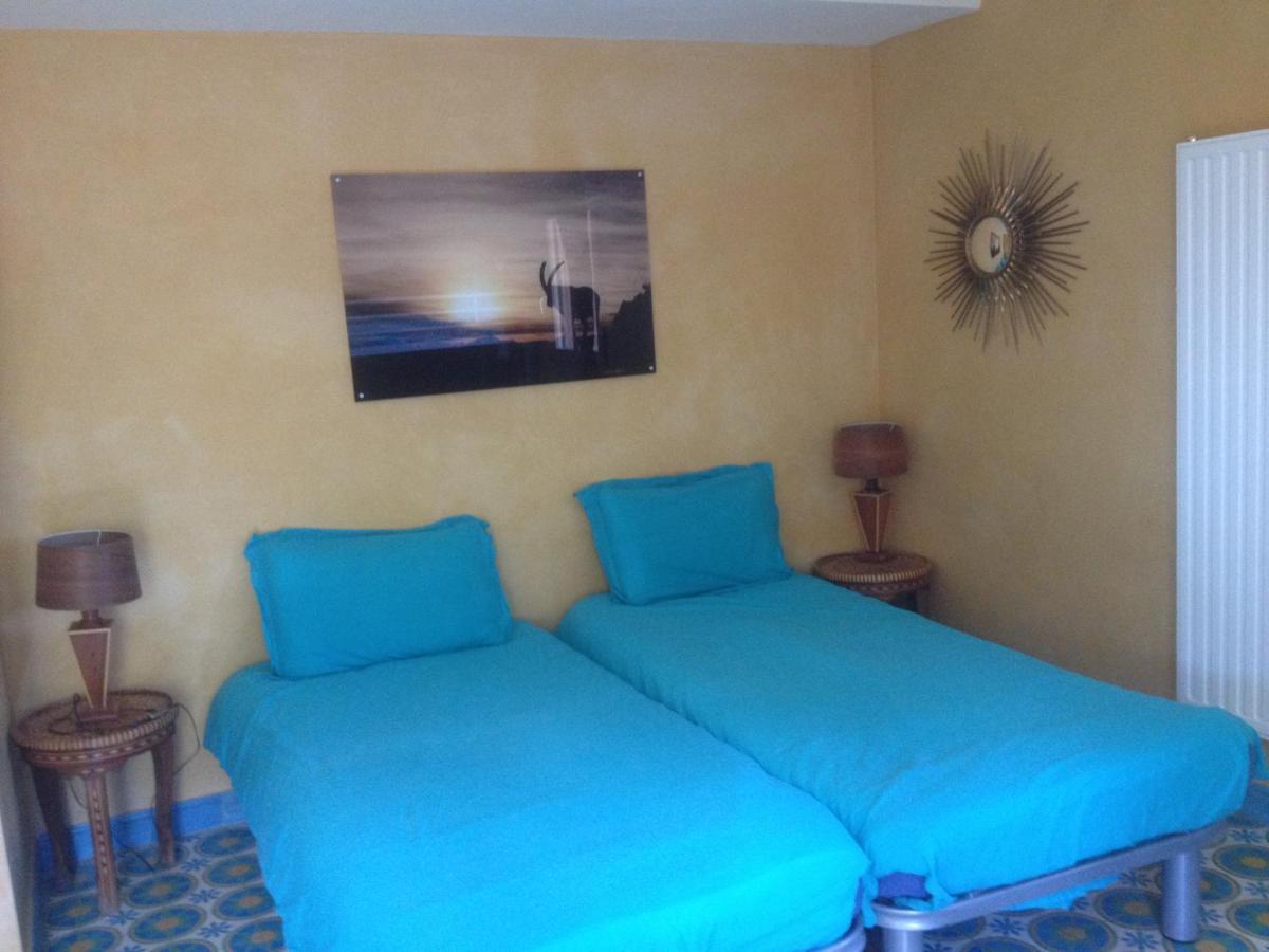Eco-Hotel Et Yourtes Du Mercantour Guillaumes Bagian luar foto